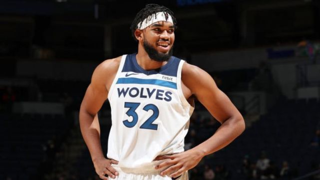 步行者在一 步行者在一