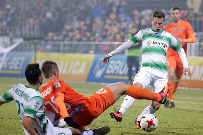 對於B費來 對於B費來