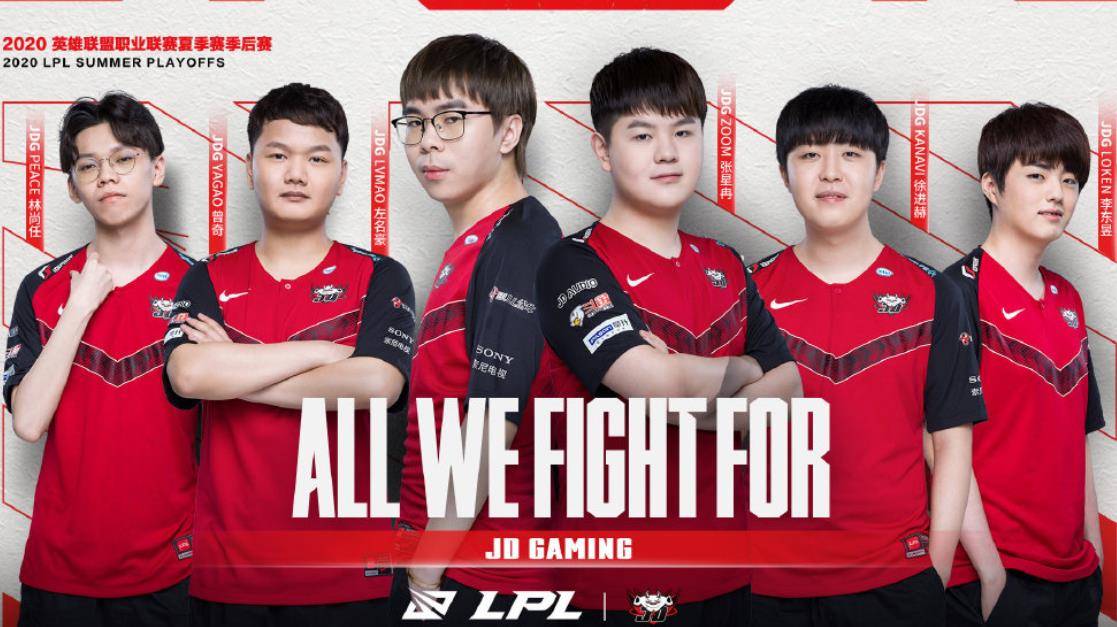 教练组的配 教练组的配