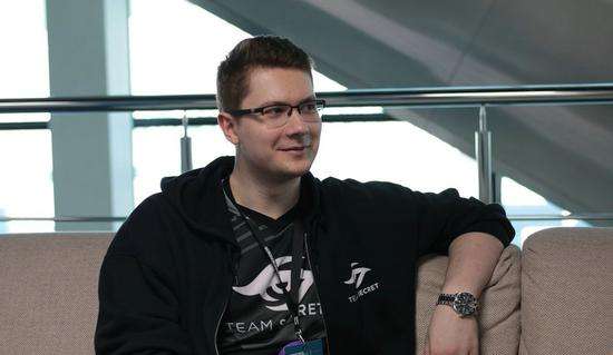 更是拜仁财 更是拜仁财