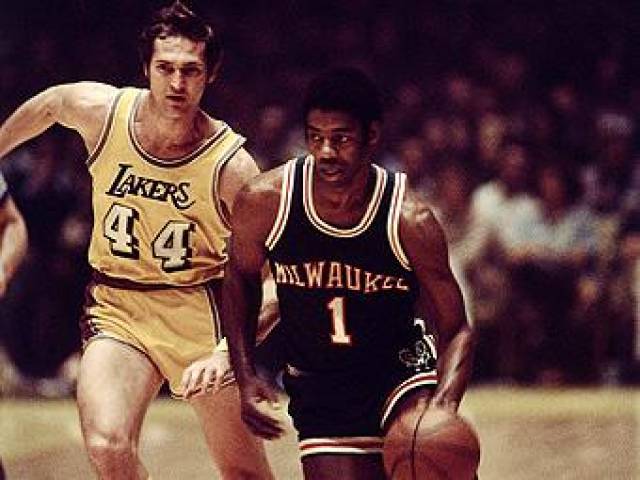 中国男篮仍 中国男篮仍